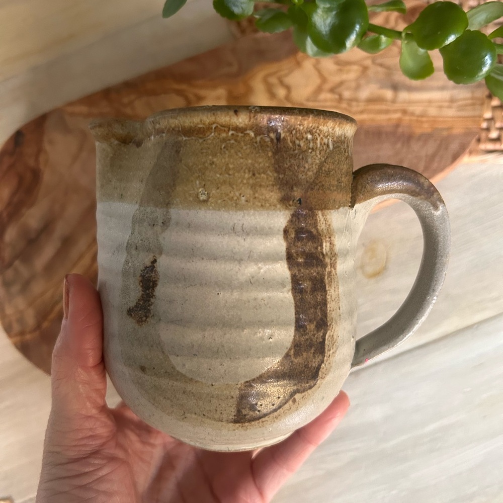 Handcrafted Ceramic Mug - Picture 2 of 8